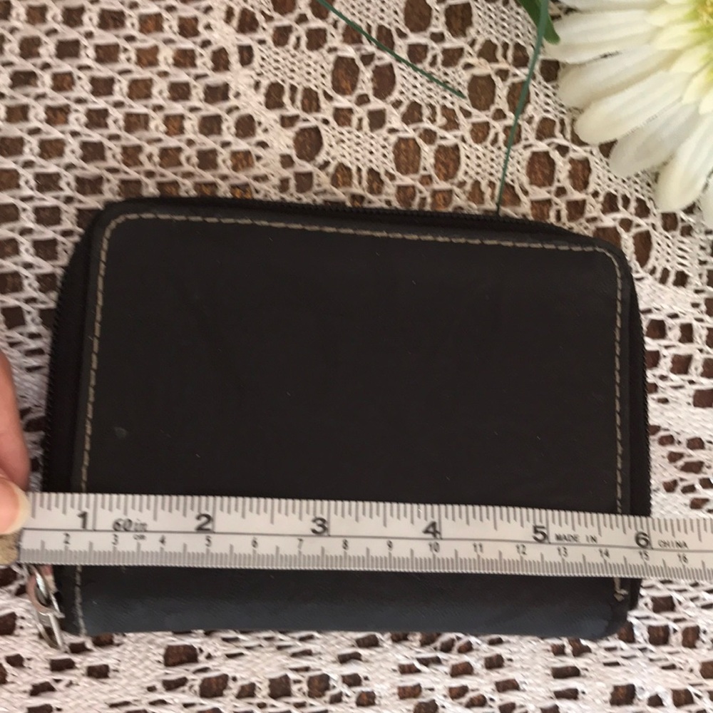 Quick Change Wallet - Picture 5 of 5